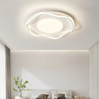 Velora™ Minimalist Ceiling Light — premium & elegant